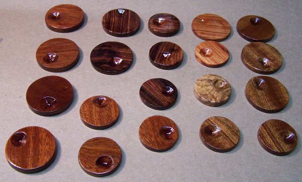 pix_077_knobs (60K)