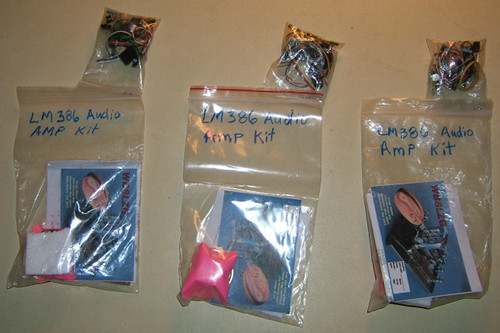 pix_giveaways_amp_kits (55K)